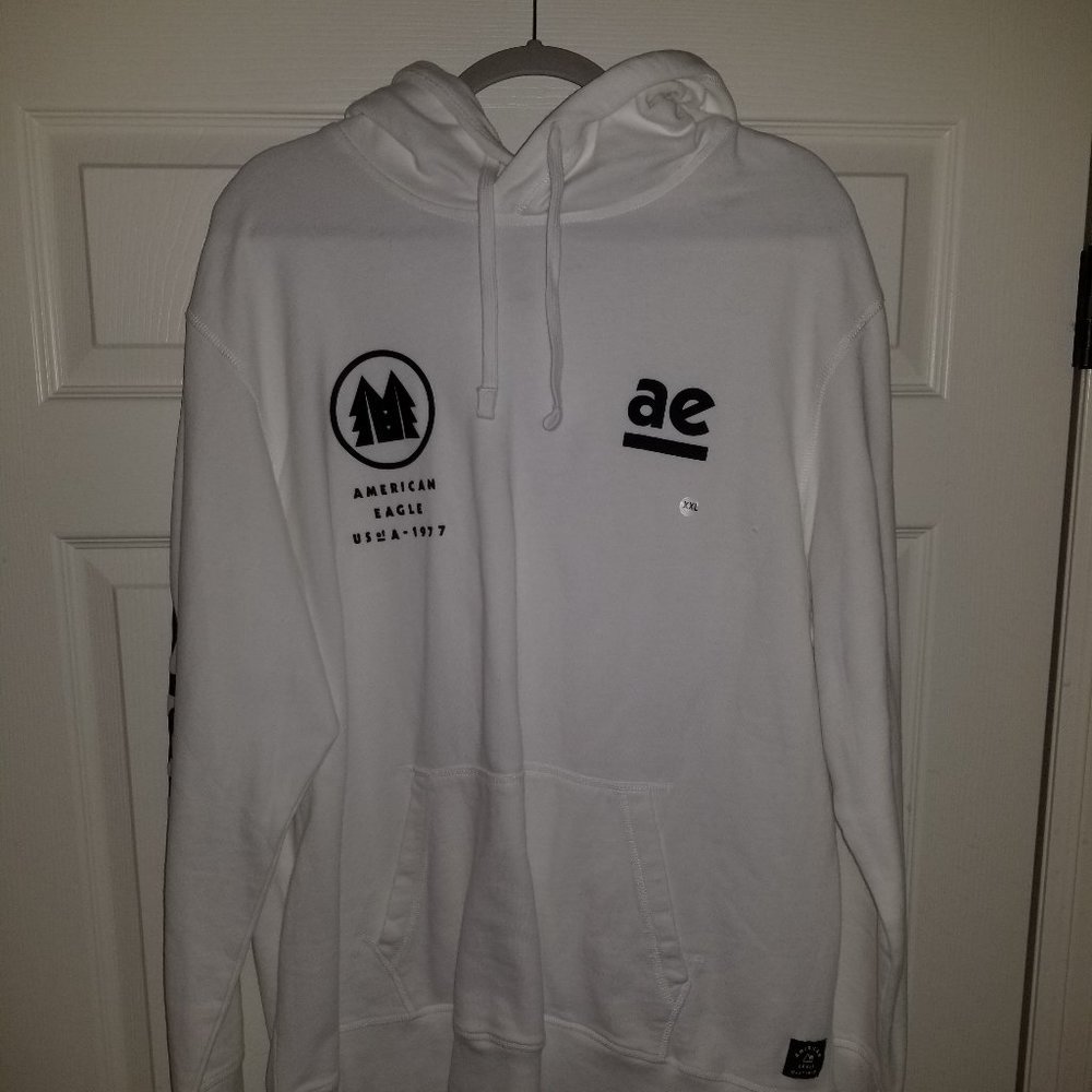 American Eagle Graphic Hoodie